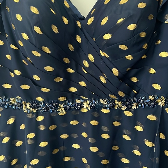 Mac Duggal NWT Navy and Gold Evening Gown - Picture 3 of 10